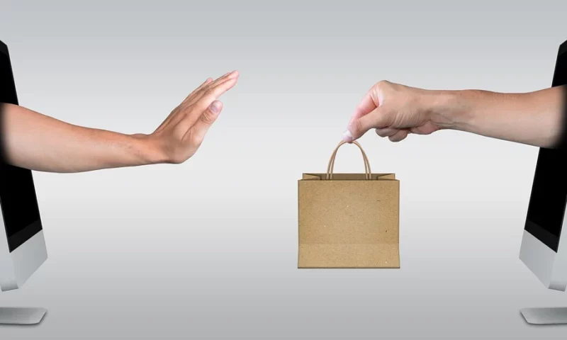 ARMO consideră nejustificată asocierea generalizată a comerțului online cu riscuri alimentare