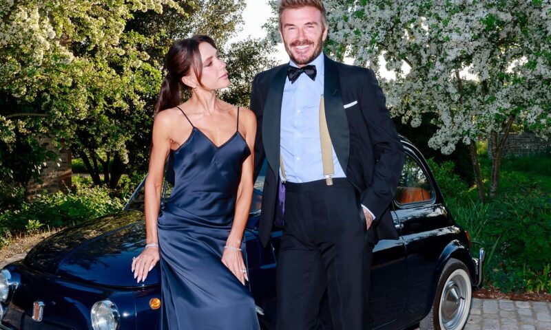 Stilul Victoriei Beckham la întâlnirile regale. Ce se ascunde în spatele alegerii unei singure culori