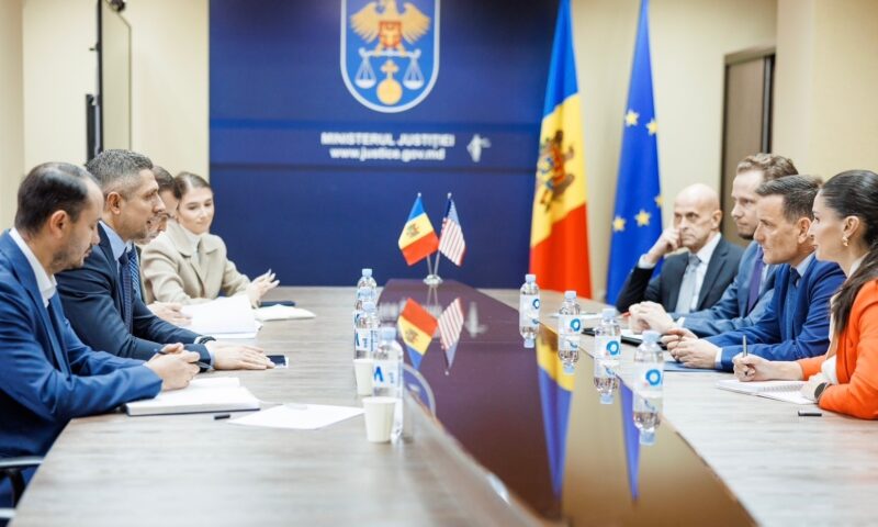 Washingtonul susține reformele în justiția de la Chișinău. Noi angajamente anunțate