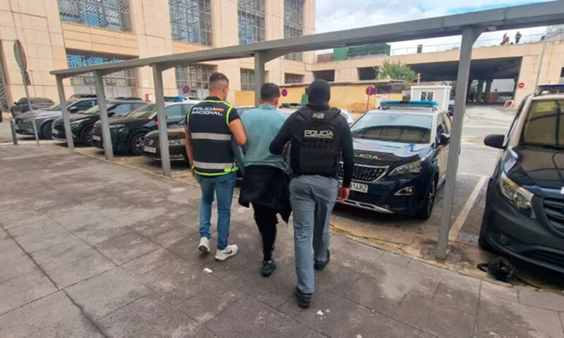 Pipo, liderul Los Lobos, prins în Spania după ce și-a înscenat moartea și a orchestrat sute de crime în Ecuador