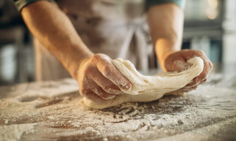 Val de angajări sezoniere pentru Crăciun. Firmele recrutează masiv pentru luna cadourilor