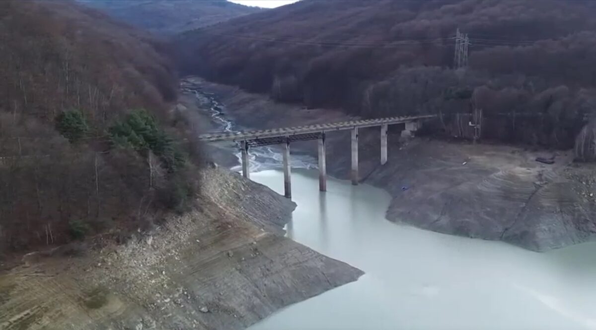 Apă potabilă  livrată în Prahova și Dâmbovița. CNSU a aprobat măsuri urgente