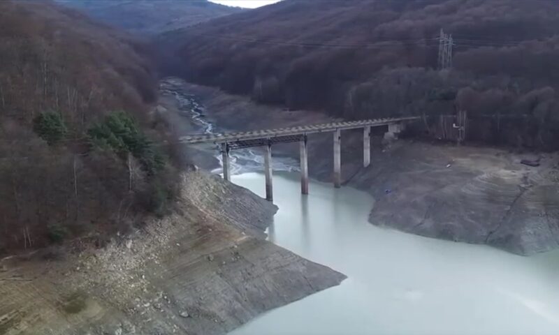 Apă potabilă  livrată în Prahova și Dâmbovița. CNSU a aprobat măsuri urgente