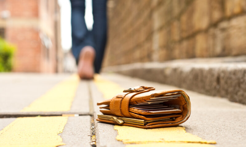 Trei zodii care trebuie să fie extrem de prudente cu banii la sfârșit de noiembrie