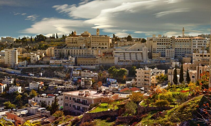 Drumul spre Betleem. Cât costă un pelerinaj la locul Nașterii Domnului în perioada Crăciunului