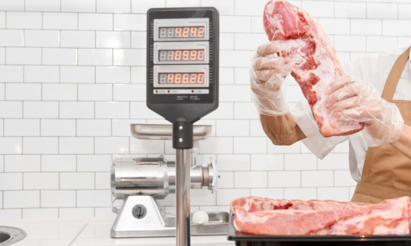 Cât costă carnea de porc înainte de Sărbători