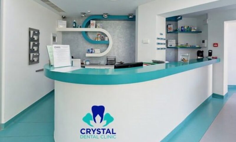 Clinica stomatologică în care a murit o fetiță de doi ani revine cu precizări despre avizele legale