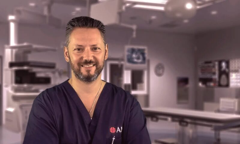 Cine este neurochirurgul care l-a operat pe Gigi Becali. Medicul e și preot la o biserică din Constanța