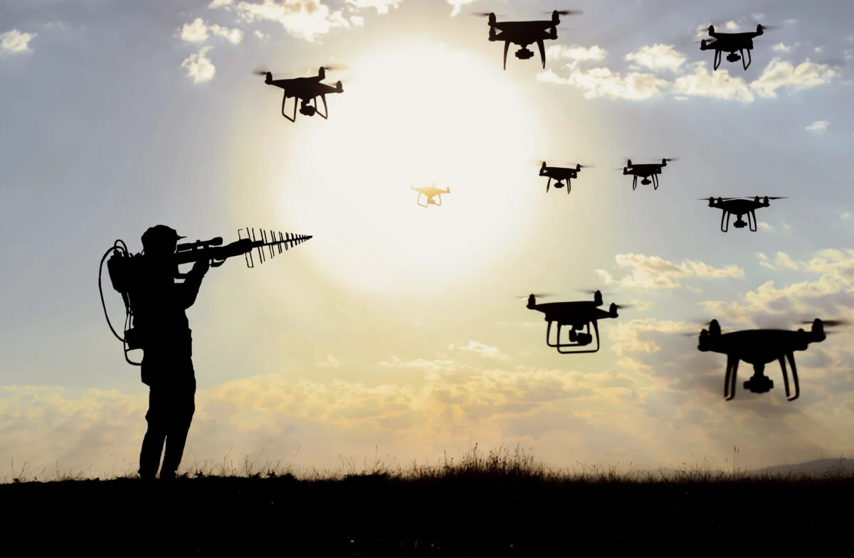 Drone surprinse deasupra unei baze militare olandeze. Armata a reacționat rapid