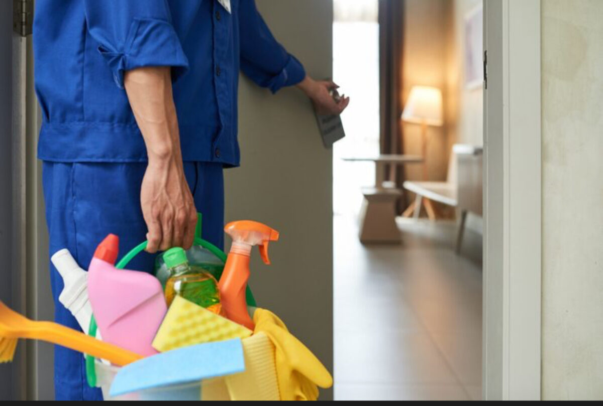 Regula celor 10 minute explică modul în care poți menține locuința curată fără a face curățenie generală