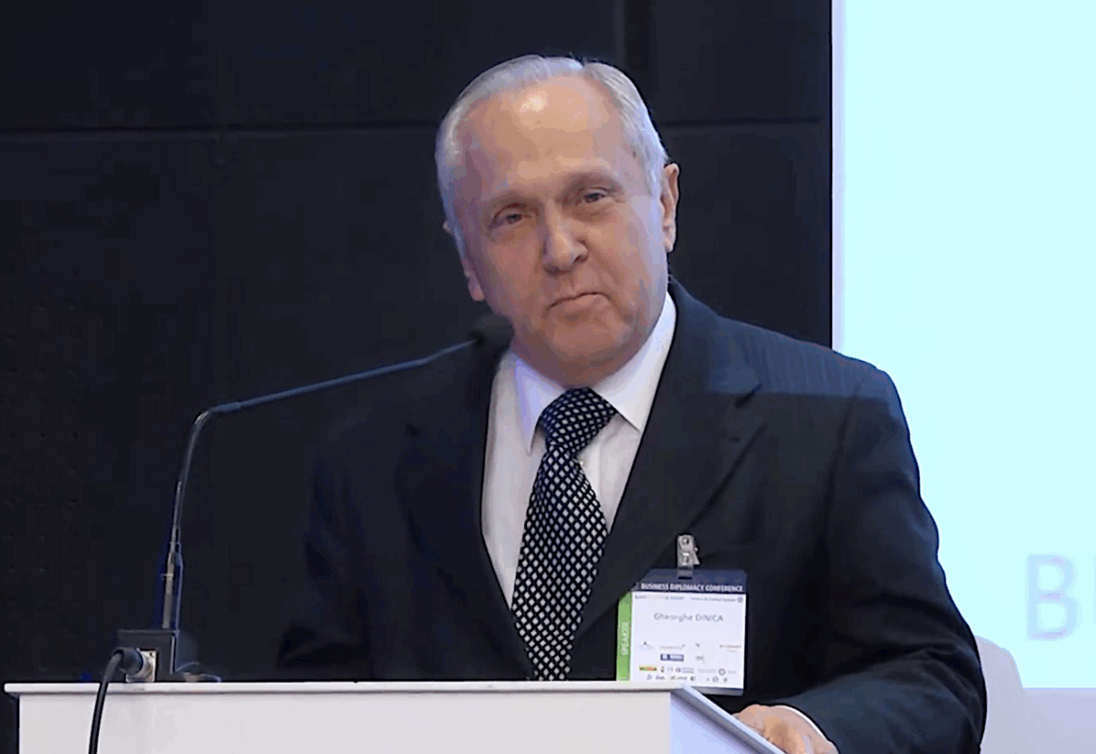 Doliu în diplomație. A murit Ambasadorul Gheorghe Dinică, fost director al Protocolului MAE
