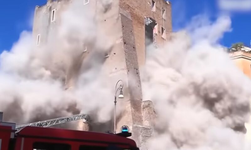 Italia îl convoacă pe ambasadorul Rusiei după ce purtătoarea de cuvânt a MAE rus a ironizat prăbușirea turnului de la Roma