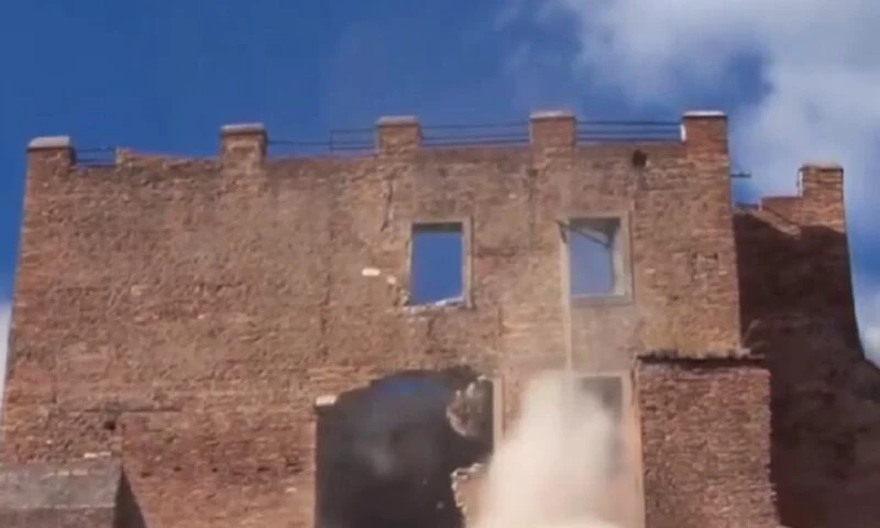 Cine era românul care a murit după ce a fost extras de sub dărămăturile clădirii istorice din Roma