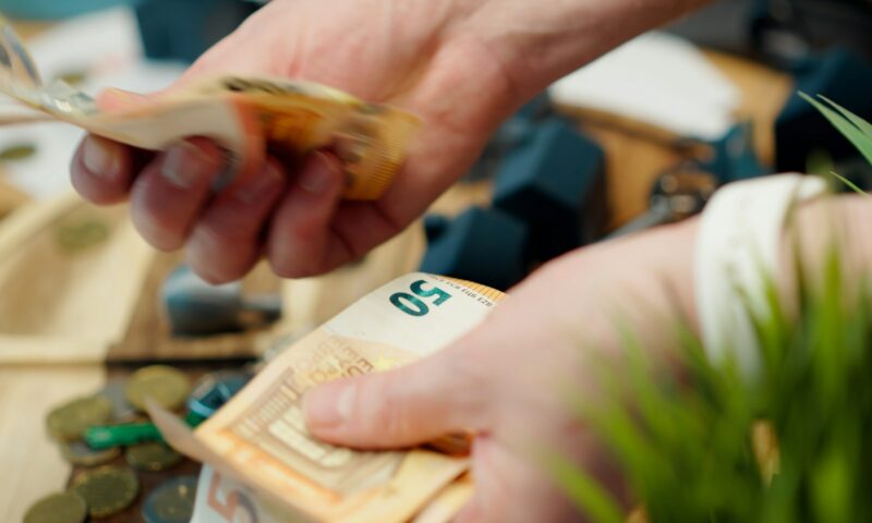 Bulgaria intră în linie dreaptă pentru euro. Noi schimbări anunțate pentru începutul lui 2026