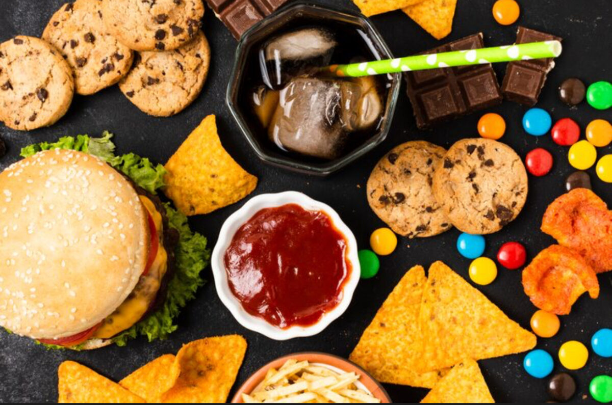 Greșelile alimentare care pot duce la apariția bolii de reflux gastro-esofagian. Explicația medicului specialist