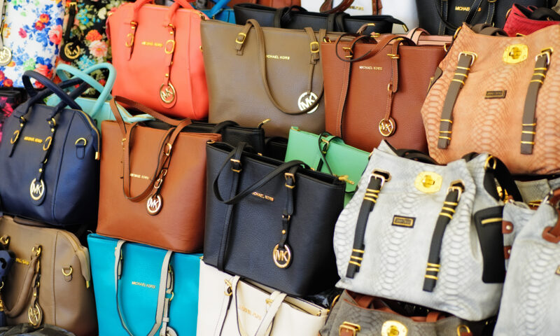 Operațiune de amploare la Giurgiu. Produse de marcă, falsificate și confiscate de autorități