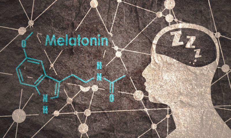Melatonina, luată pentru insomnie, asociată cu risc mai mare de probleme cardiace și mortalitate. Studiu
