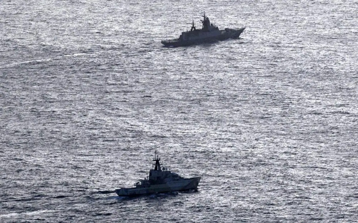 Nave de război ale Rusiei, interceptate de marina britanică în Canalul Mânecii