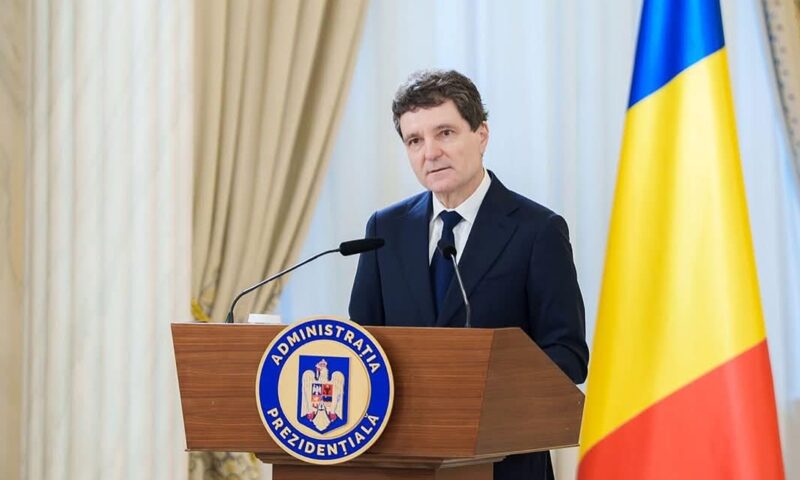Nicușor Dan se va întâlni cu liderii coaliției, pe fondul tensiunilor politice dintre partide