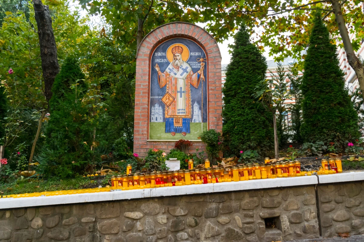 “Ulei de la Sfântul Nectarie”. Mărturia unui preot despre speranță, rugăciune și o vindecare