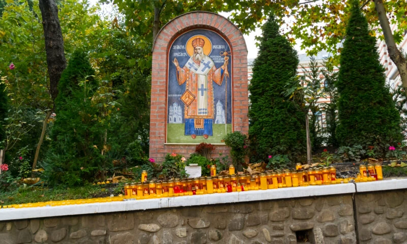 “Ulei de la Sfântul Nectarie”. Mărturia unui preot despre speranță, rugăciune și o vindecare