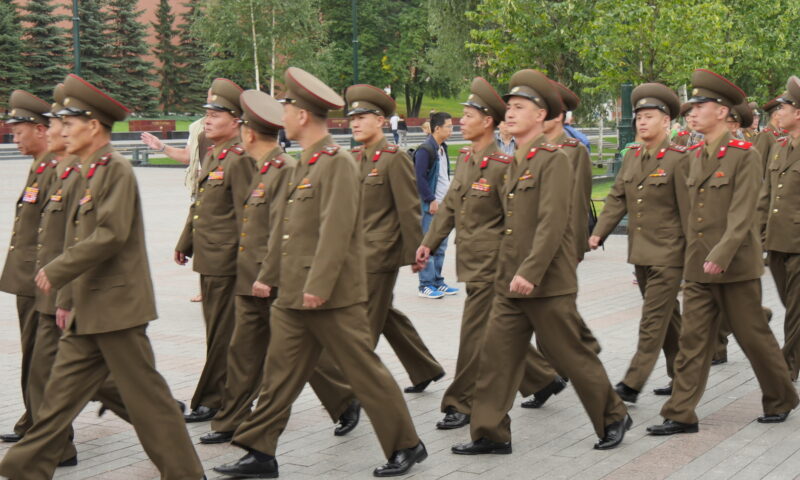 Propaganda lui Kim Jong-un. Își trimite soldații să explodeze în fața inamicului