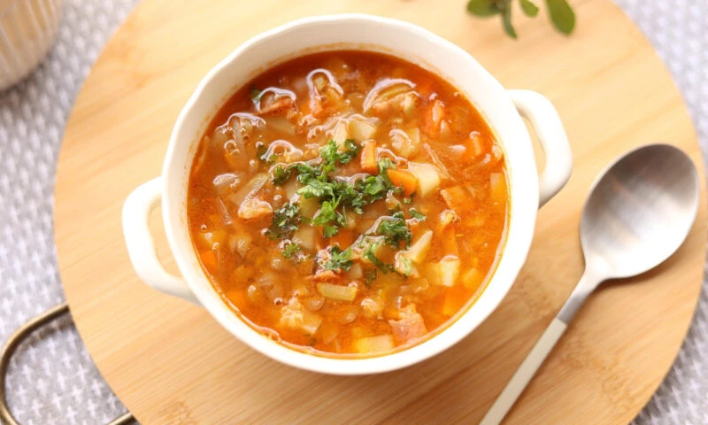Trei rețete de supe ideale pentru sezonul rece. Fac minuni în perioadele în care te confrunți cu răceala