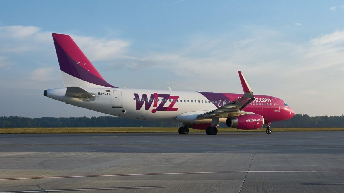 Wizz Air, sancționată pentru promovare înșelătoare. Compania a fost amendată cu jumătate de milion de euro