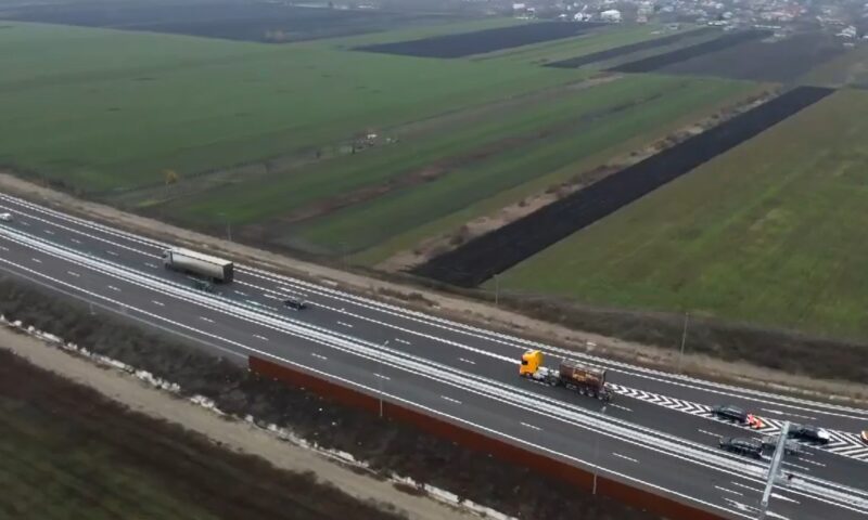 Ungurii ne dau lecții la autostrăzi și râd de noi: România inaugurează ce n-a terminat