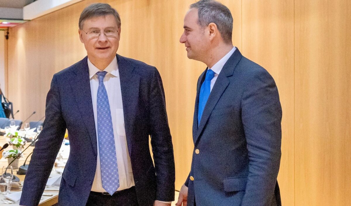 Alexandru Nazare, întrevedere cu vicepreședintele Comisiei Europene. Discuții la Bruxelles despre buget și relansarea economică