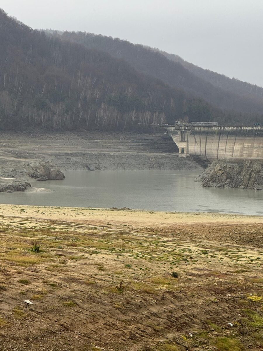 Lucrări de urgenţă la Bazinul de Apă Curată Voila, anunțate de Apele Române