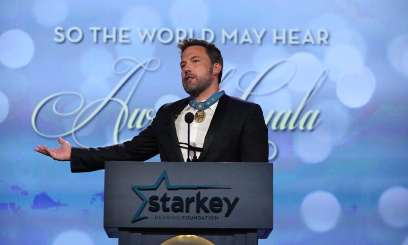 Ben Affleck, întâlnire în aceeași zi cu fostele soții Jennifer Garner și Jennifer Lopez