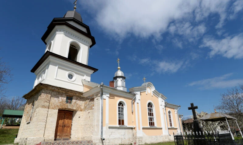 Parohia din Ghidighici câștigă o nouă bătălie juridică. Instanța confirmă trecerea de la Mitropolia Moldovei la Mitropolia Basarabiei