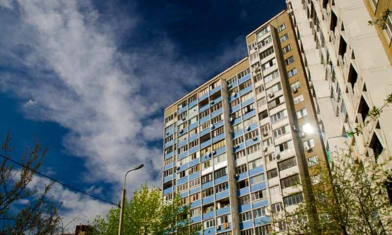 Condiții noi pentru acordarea locuințelor sociale. Proiect de lege