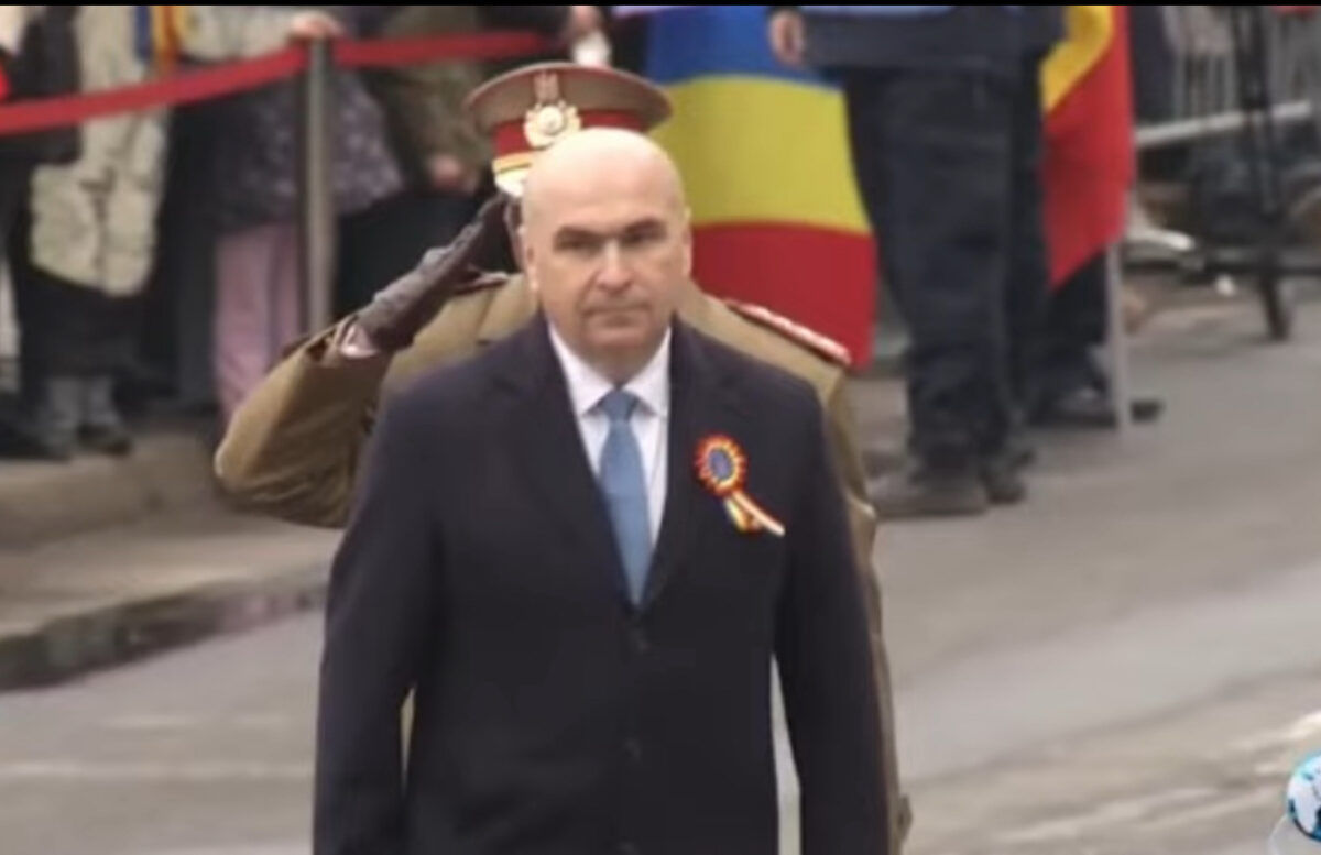 Susținătorii lui Georgescu și Simion, huiduieli pentru Bolojan la Alba Iulia