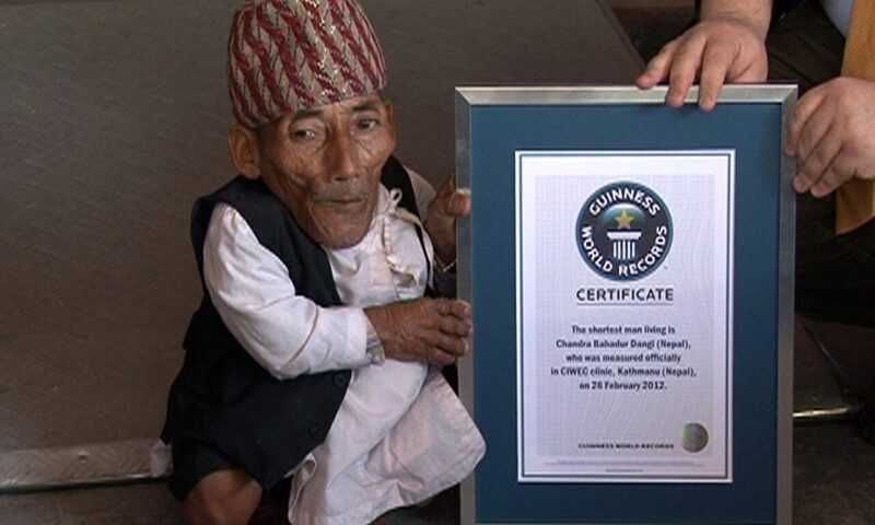 Povestea celui mai scund om din istorie