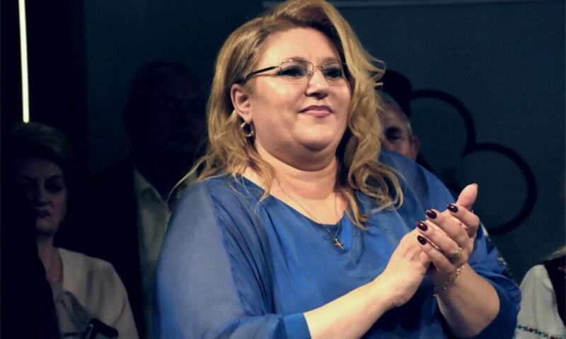 Previziunile lui Șoșoacă despre sistemul de justiție: Dacă fumați, o să vedeți când va veni rândul vostru