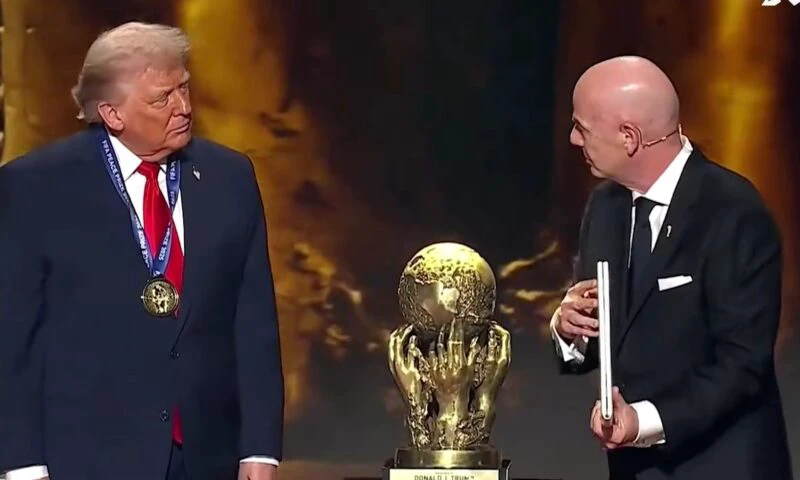 Donald Trump, distins cu Premiul FIFA pentru Pace la ceremonia tragerii la sorți a Cupei Mondiale