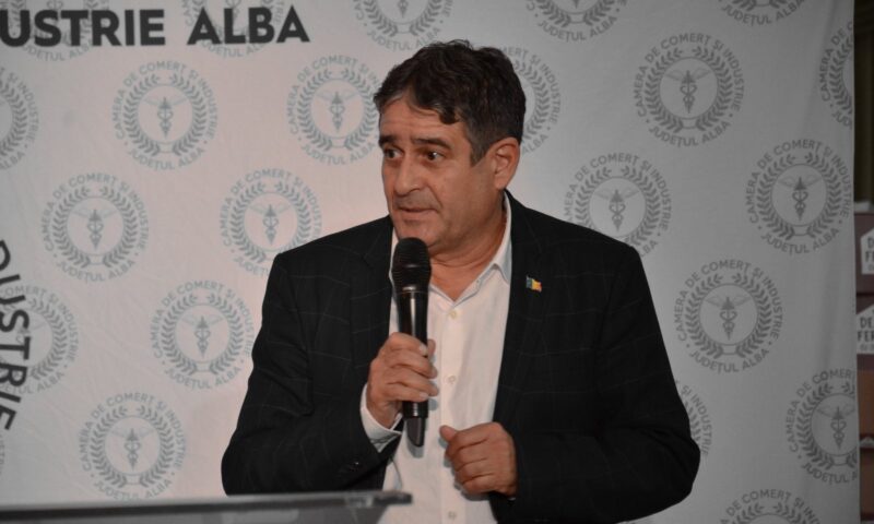 Primarul din Alba Iulia impune interdicții după huiduielile de 1 Decembrie: Respect libera exprimare, dar trebuie să existe o decenţă