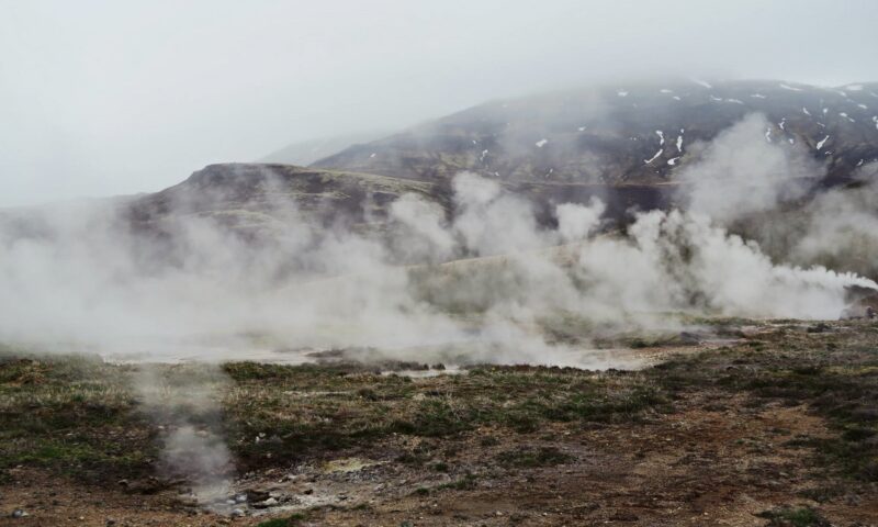 De ce zona Haukadalur rămâne unul dintre cele mai vizitate locuri din Islanda iarna