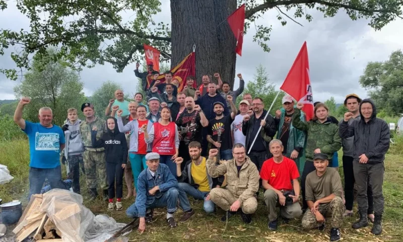 Ani grei de închisoare pentru un grup de neo-marxişti din Rusia. Au vrut să instaleze un „regim comunist”