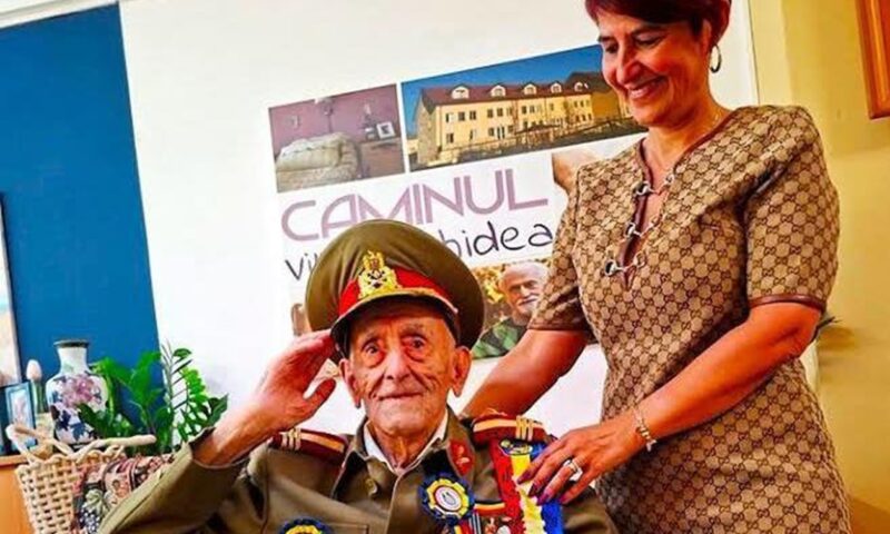 A murit colonelul (r.) Ion Vasile Banu. A fost singura persoană decorată de Nicușor Dan pe 1 Decembrie 2025