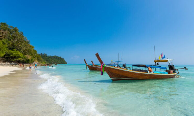 Revelionul în Thailanda, o nouă modă. Cât plătesc românii pentru un sejur în insulele Phuket și Krabi