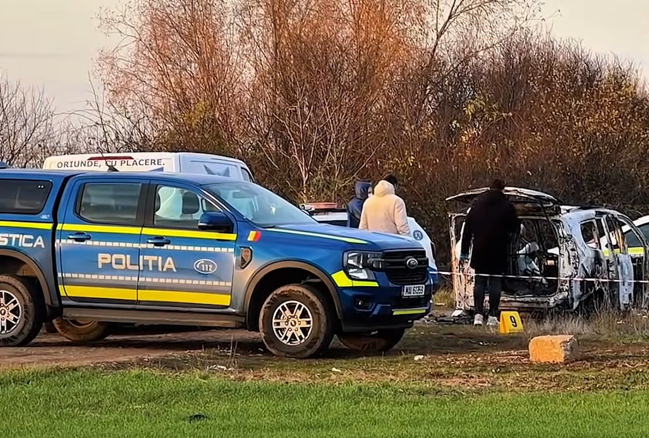 Mașina arsă din Oradea