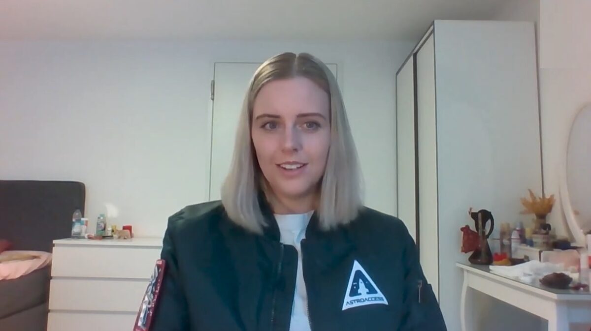 Prima femeie în scaun cu rotile care ajunge în cosmos. Povestea incredibilă a zborului istoric