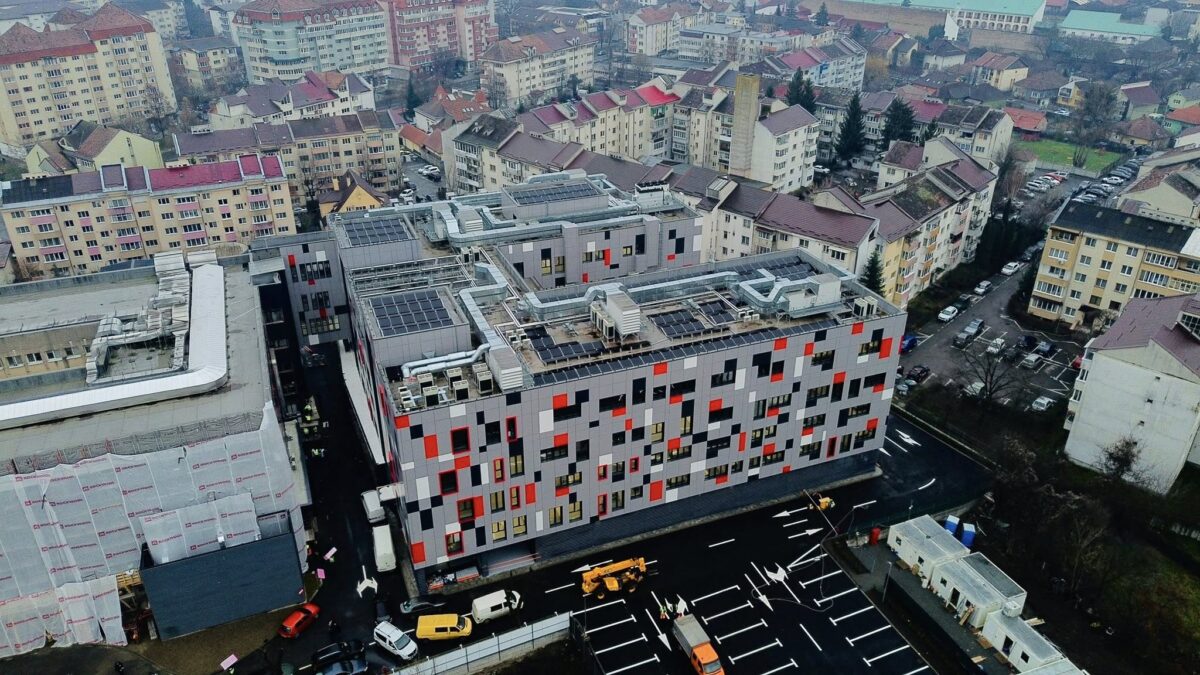 Primul corp nou al unui spital județean construit în România după 1989, la Bistrița. Rogobete: Este un moment istoric