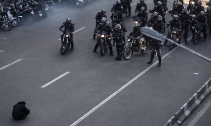 Proteste în Iran, după prăbușirea monedei naționale. Regimul acuză „dușmanii” și vorbește despre război psihologic