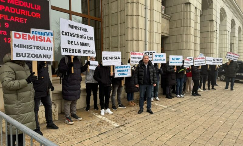 PUSL continuă protestele: Nu mai vrem improvizații