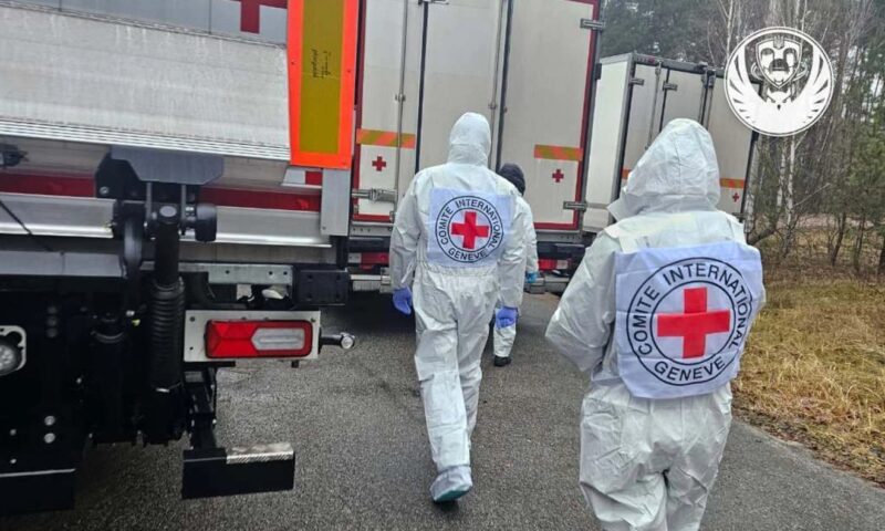 Peste o mie de soldați uciși, returnați Ucrainei într-o singură operațiune