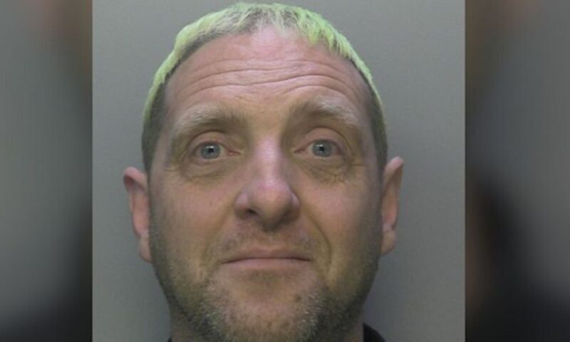 Realitatea întrece ficțiunea. Cum și-a implicat un tată copilul în uciderea mamei